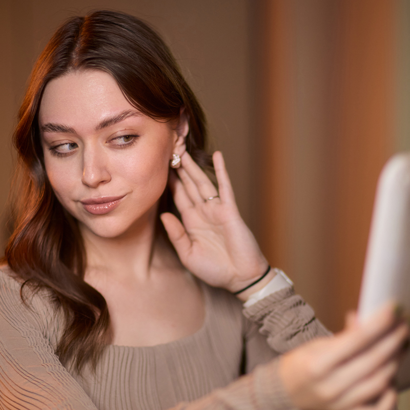 Accessory Choices That Mirror Your Mood Cycles